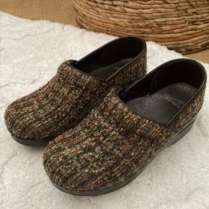 Size 38 Brown Tweed  Dansko Clogs